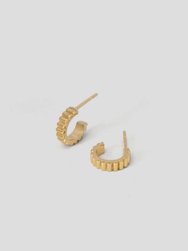 Gir Earrings in Champagne Gold
