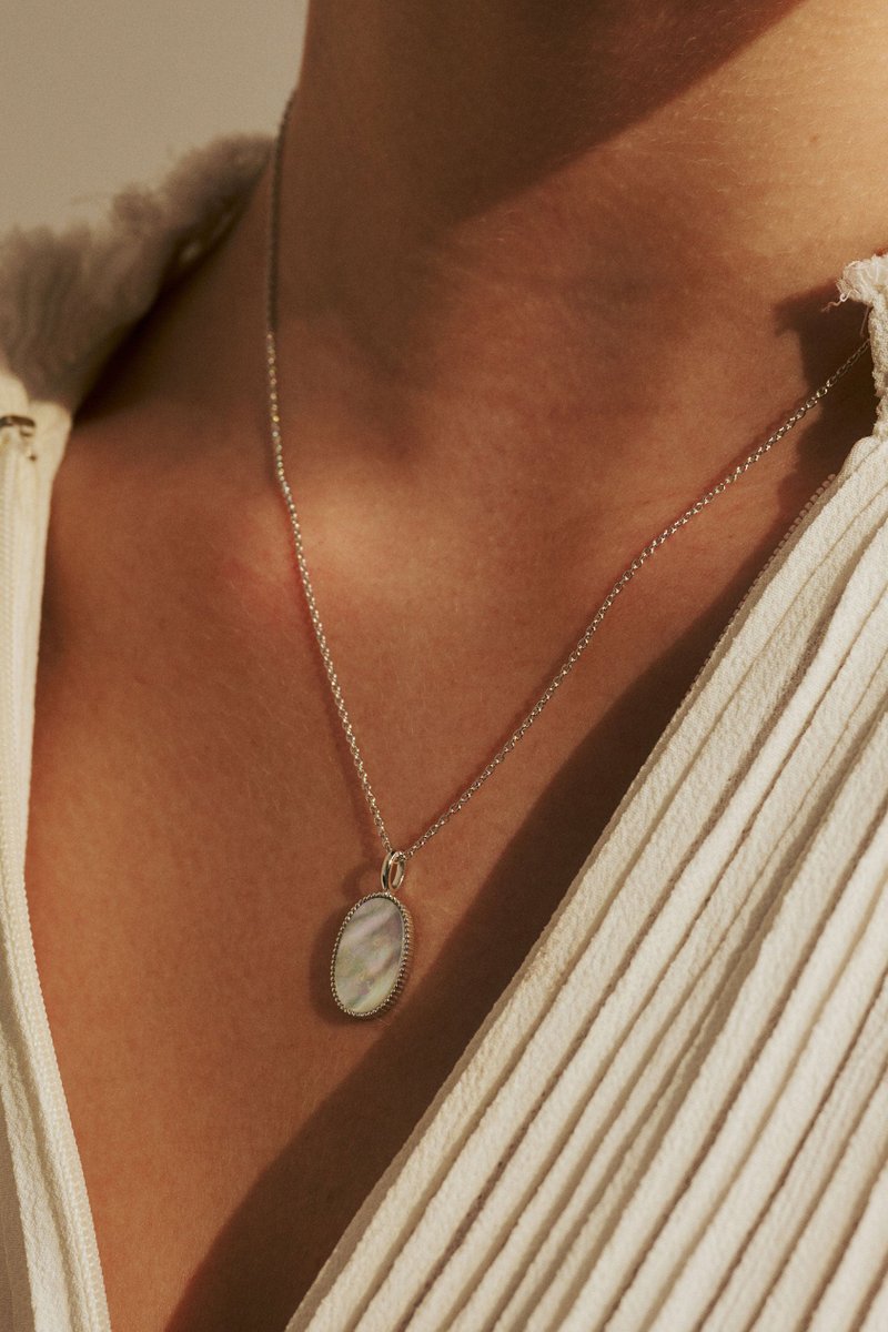 Naya Silver Necklace with Mother of Pearl